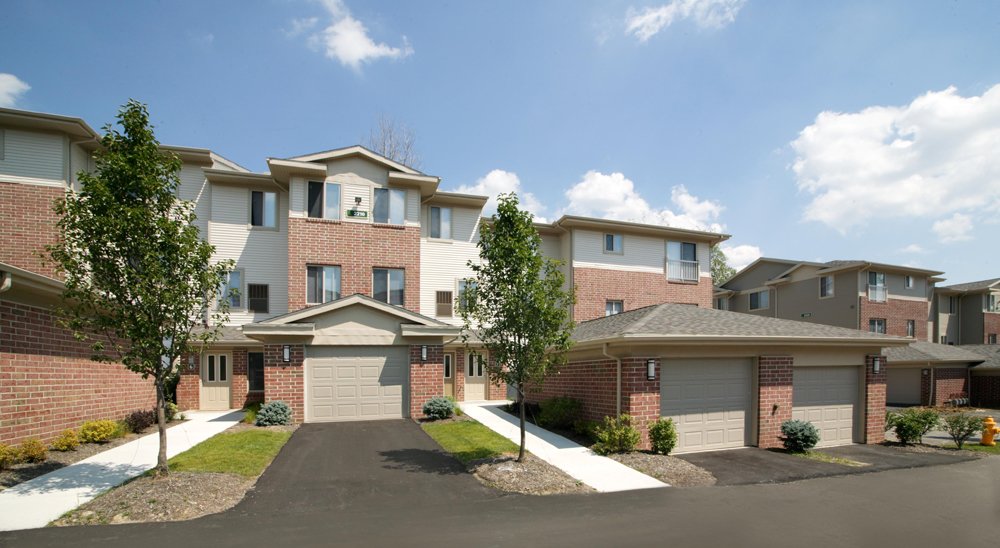 Willoughby Hills Oh Apartments The Village At Pine